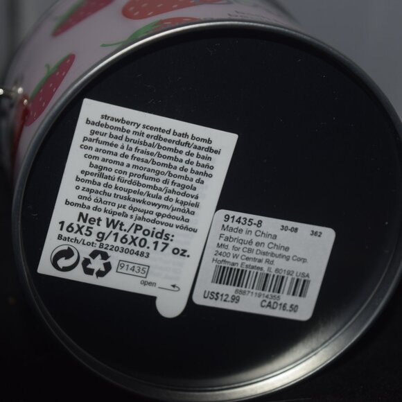 Claire's Very Berry tin of 16 mini bath bombs - Picture 4 of 4